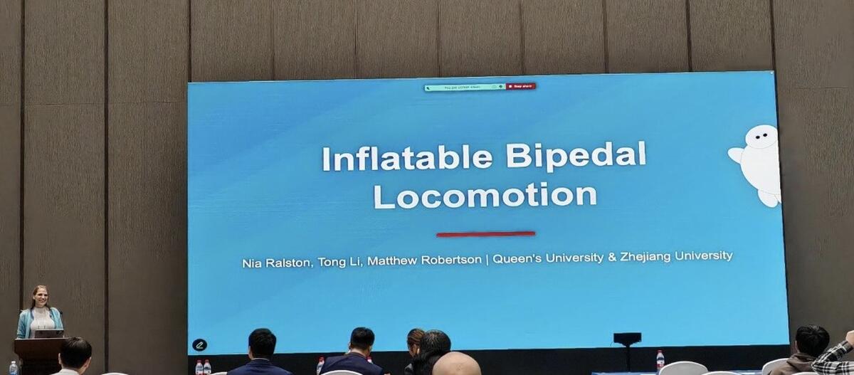 Nia Ralston giving her IROS Workshop presentation while on exchange in Hangzhou, China. 