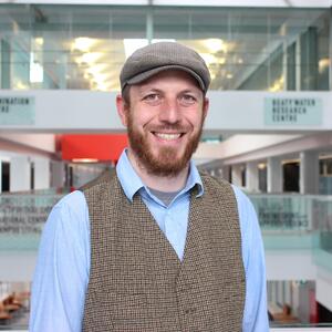 Head and shouders picture of Dr. Matthew Robertson.