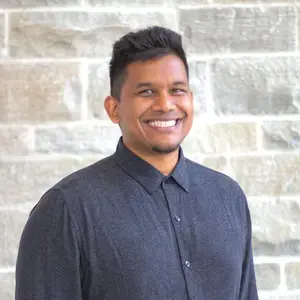 Head and shoulders photo of Gerome Manson